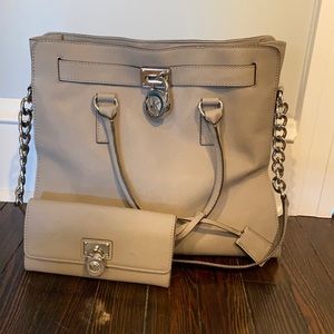 Gray Michael Kors Large Tote Purse & Wallet